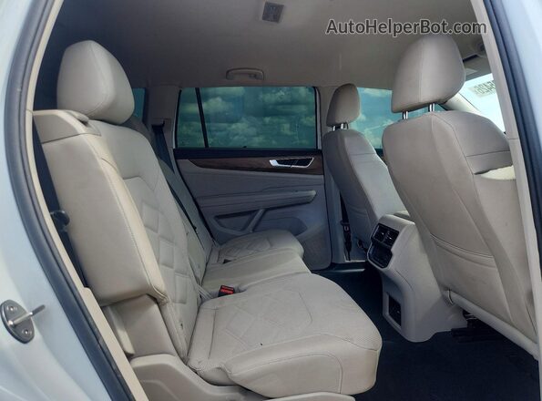 1V2DR2CA3SC553376 2025 VOLKSWAGEN ATLAS Белый Вид задней части салона