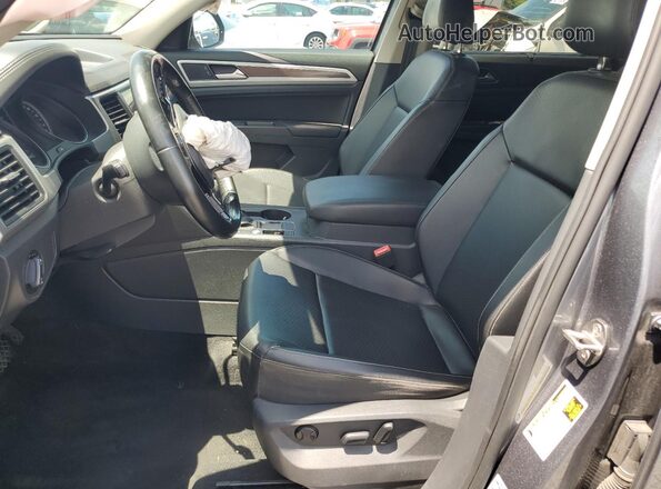 1V2DR2CA4JC585137 2018 VOLKSWAGEN ATLAS Gray Widok wnętrza z przodu
