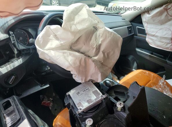 1V2DR2CA4KC579114 2019 VOLKSWAGEN ATLAS Белый Вид панели приборов