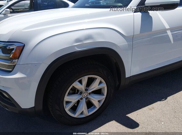 1V2DR2CA5JC587544 2018 VOLKSWAGEN ATLAS White Vista interior trasera