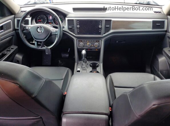 1V2DR2CA6JC569960 2018 VOLKSWAGEN ATLAS Gray Առջևի վահանակի տեսք
