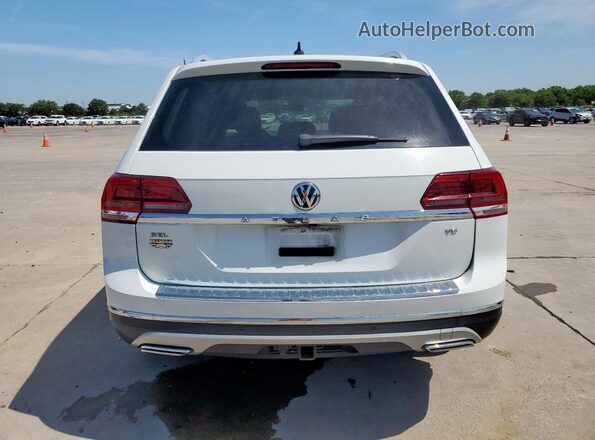 1V2ER2CA2KC576586 2019 VOLKSWAGEN ATLAS White Rear view