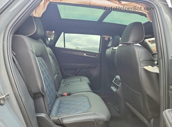 1V2FC2CA2TC208156 2026 VOLKSWAGEN ATLAS Gray Vista interior trasera