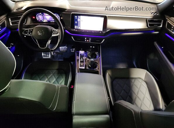 1V2FC2CA2TC208156 2026 VOLKSWAGEN ATLAS Gray Vista del salpicadero