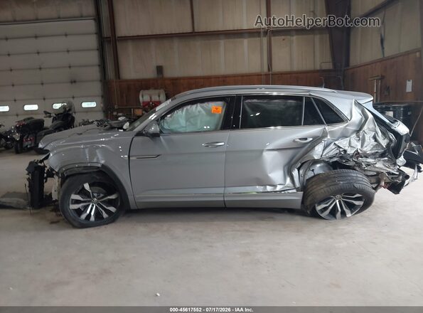 1V2FE2CA4MC234866 2021 VOLKSWAGEN ATLAS Silver Rear interior view
