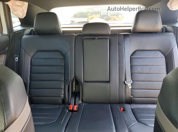 1V2FE2CA7MC216684 2021 VOLKSWAGEN ATLAS White Rear seats view