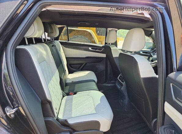 1V2FE2CA7RC234187 2024 VOLKSWAGEN ATLAS Black Vista interior trasera