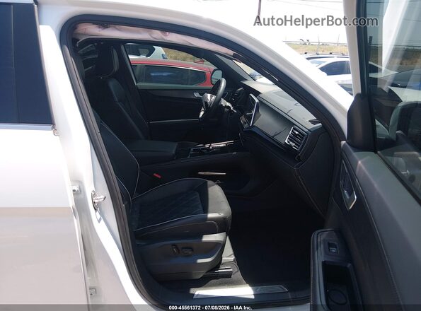 1V2FE2CA7RC238854 2024 VOLKSWAGEN ATLAS White Սալոնի դիմացի տեսք