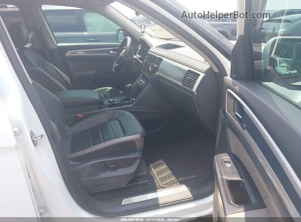 1V2FR2CA2MC558791 2021 VOLKSWAGEN ATLAS White Вид салону спереду