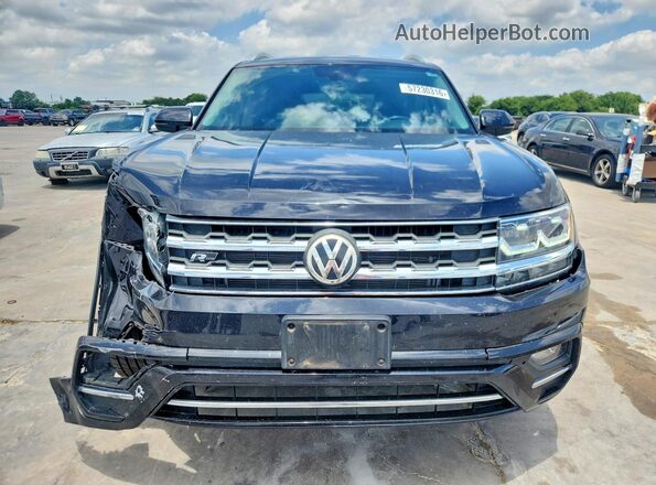 1V2FR2CA5JC581719 2018 VOLKSWAGEN ATLAS Black Widok z przodu