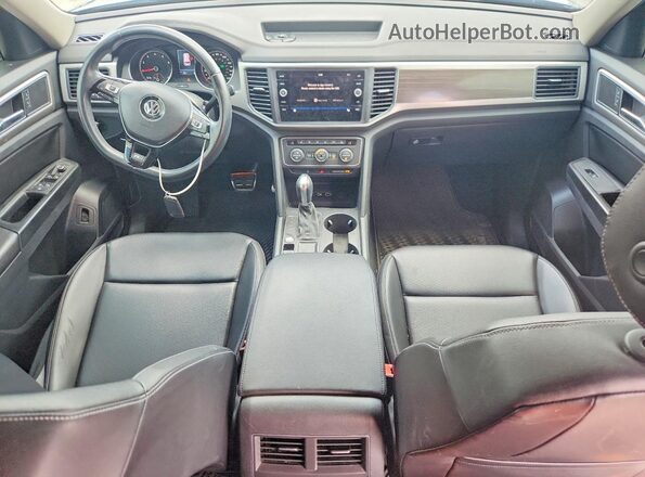 1V2FR2CA5JC581719 2018 VOLKSWAGEN ATLAS Black Widok deski rozdzielczej