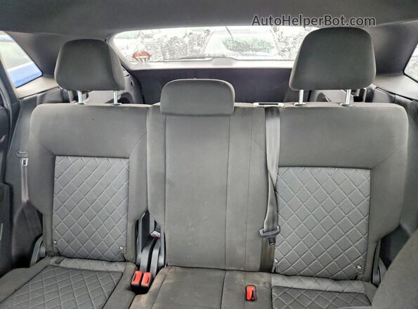 1V2GC2CA7LC202857 2020 VOLKSWAGEN ATLAS Black Rear seats view