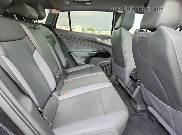 1V2GNPE86PC009980 2023 VOLKSWAGEN ID.4 Black Rear interior view