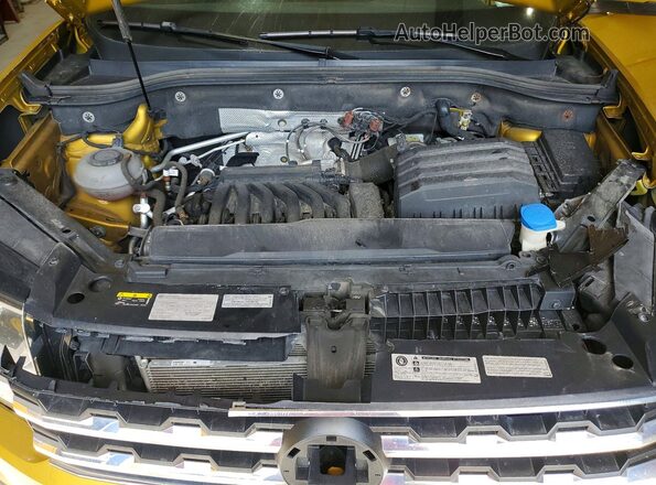 1V2GR2CA2JC526312 2018 VOLKSWAGEN ATLAS Gold Widok komory silnika