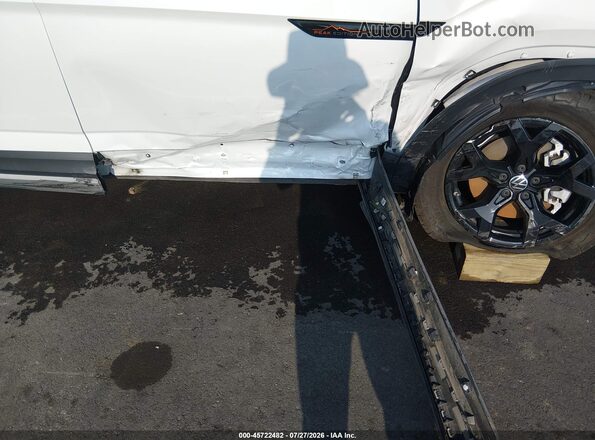 1V2GR2CA8RC545717 2024 VOLKSWAGEN ATLAS White 