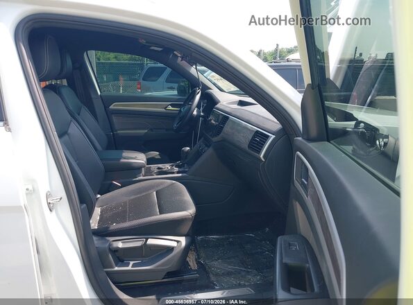 1V2HE2CA0PC212411 2023 VOLKSWAGEN ATLAS Белый Вид салона спереди