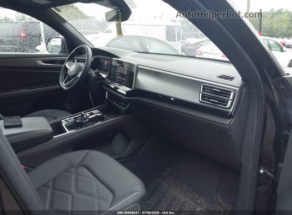 1V2HE2CA5RC243723 2024 VOLKSWAGEN ATLAS Черный Вид салона спереди