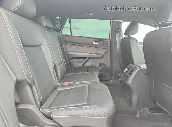 1V2HE2CA6PC223039 2023 VOLKSWAGEN ATLAS White Вид задньої частини салону