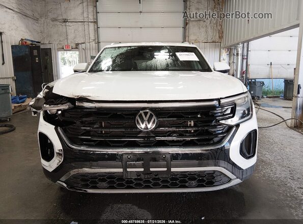 1V2HE2CA7RC229175 2024 VOLKSWAGEN ATLAS White Vista interior trasera