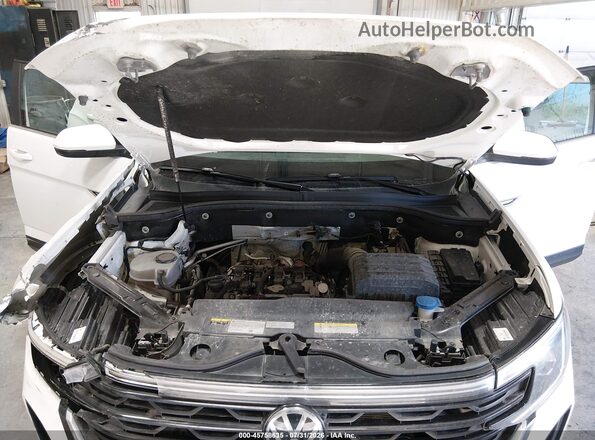 1V2HE2CA7RC229175 2024 VOLKSWAGEN ATLAS White Vista trasera