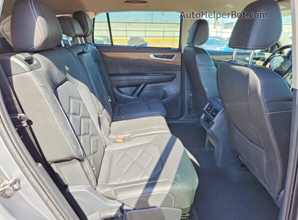 1V2HN2CA2TC550340 2026 VOLKSWAGEN ATLAS Silver Rear interior view