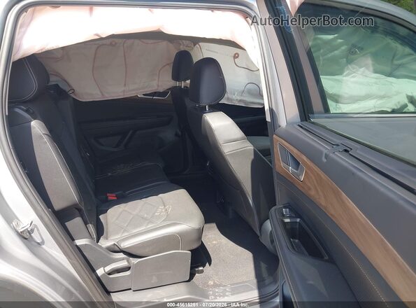 1V2HN2CA9TC507890 2026 VOLKSWAGEN ATLAS Silver Widok naklejki z numerem VIN