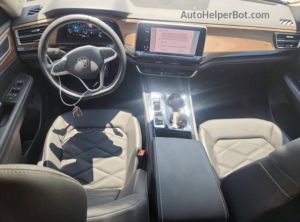 1V2HR2CA1RC623825 2024 VOLKSWAGEN ATLAS White Widok deski rozdzielczej