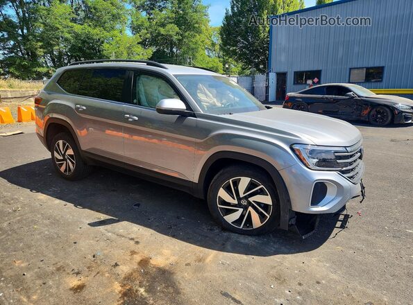 1V2HR2CA2SC572616 2025 VOLKSWAGEN ATLAS Silver Delantero derecho