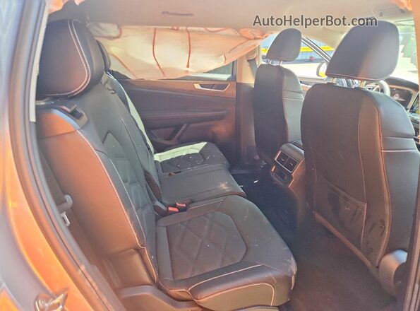 1V2HR2CA2SC572616 2025 VOLKSWAGEN ATLAS Silver Vista de los asientos traseros