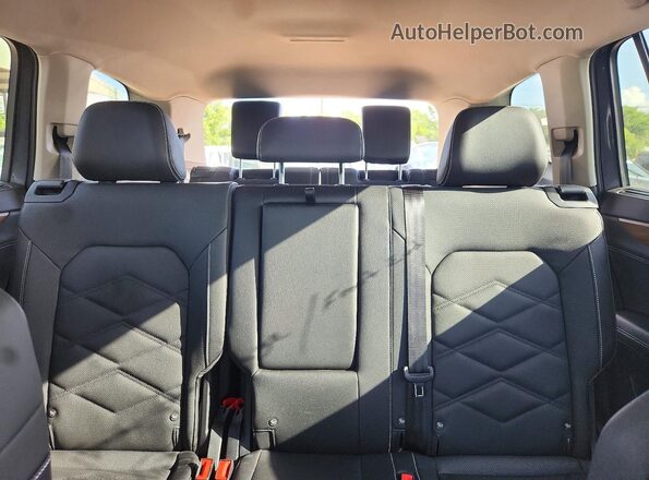 1V2HR2CA4SC576571 2025 VOLKSWAGEN ATLAS Серый Вид задних сидений
