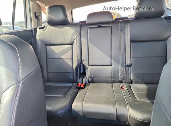 1V2HR2CA6MC576820 2021 VOLKSWAGEN ATLAS White Rear seats view