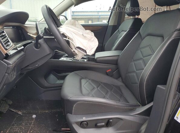 1V2HR2CA7RC529805 2024 VOLKSWAGEN ATLAS Black Widok wnętrza z przodu