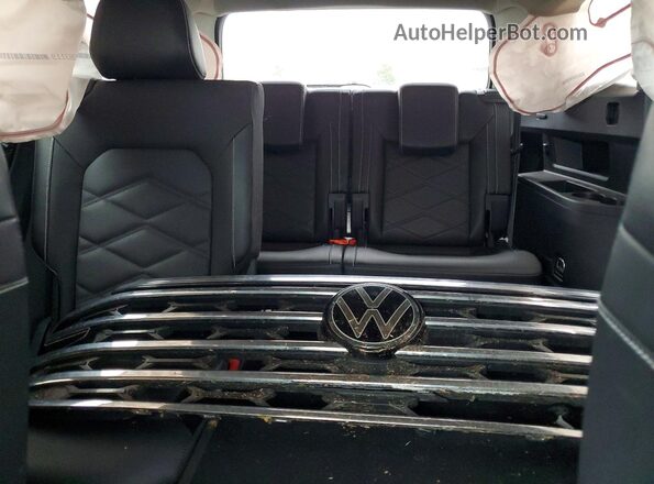 1V2HR2CA7RC529805 2024 VOLKSWAGEN ATLAS Black Widok tylnych siedzeń