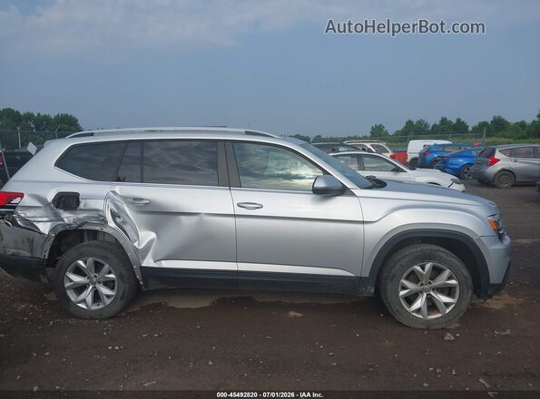 1V2HR2CA9JC501833 2018 VOLKSWAGEN ATLAS Silver Rear interior view