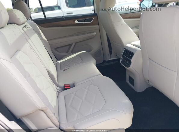 1V2JN2CA5TC582653 2026 VOLKSWAGEN ATLAS White VIN sticker view