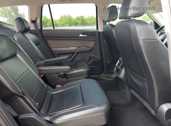 1V2JR2CA4NC543446 2022 VOLKSWAGEN ATLAS Black Вид задніх сидінь