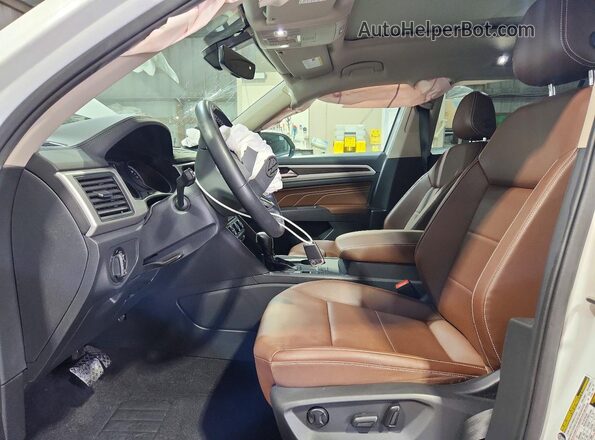 1V2JR2CA7MC603394 2021 VOLKSWAGEN ATLAS White Սալոնի դիմացի տեսք