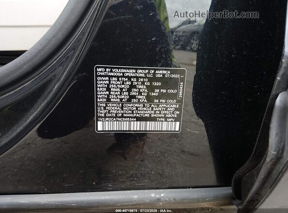 1V2JR2CA7NC565344 2022 VOLKSWAGEN ATLAS Black Vista del compartimento del motor