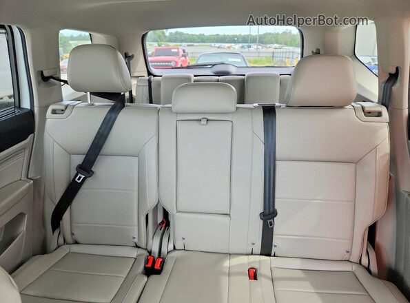 1V2JR2CA8NC539495 2022 VOLKSWAGEN ATLAS Белый Вид задних сидений