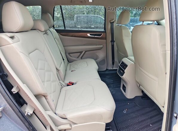 1V2JR2CAXSC556388 2025 VOLKSWAGEN ATLAS Gray Widok wnętrza z tyłu