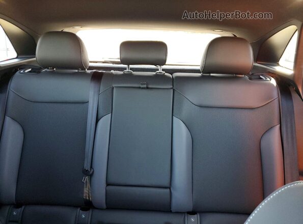 1V2JSPE83SC013783 2025 VOLKSWAGEN ID.4 Charcoal Widok tylnych siedzeń