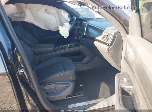 1V2KE2CA7RC243843 2024 VOLKSWAGEN ATLAS Black Front interior view