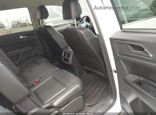 1V2KR2CA2JC585709 2018 VOLKSWAGEN ATLAS White VIN კოდის სტიკერის ხედი
