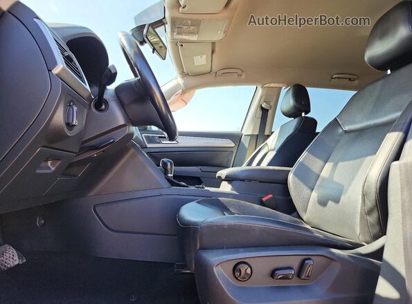 1V2KR2CA4JC508727 2018 VOLKSWAGEN ATLAS White Widok wnętrza z przodu