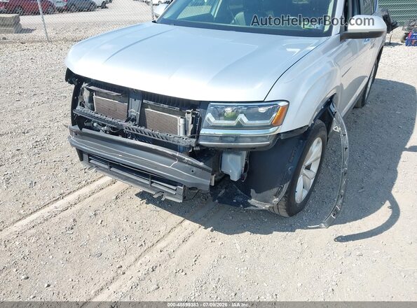 1V2KR2CA4JC576963 2018 VOLKSWAGEN ATLAS Silver Front view