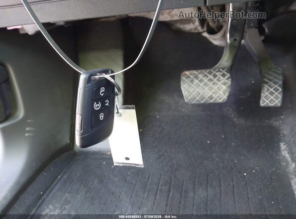 1V2KR2CA4JC576963 2018 VOLKSWAGEN ATLAS Silver Dashboard view