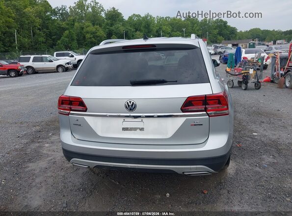 1V2KR2CA7JC573443 2018 VOLKSWAGEN ATLAS Silver 