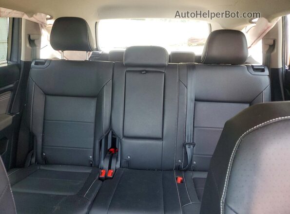 1V2LP2CA5PC541111 2023 VOLKSWAGEN ATLAS Gray Rear seats view