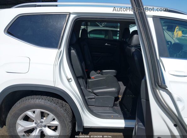1V2LR2CA0JC584854 2018 VOLKSWAGEN ATLAS White Вид наклейки з VIN-кодом
