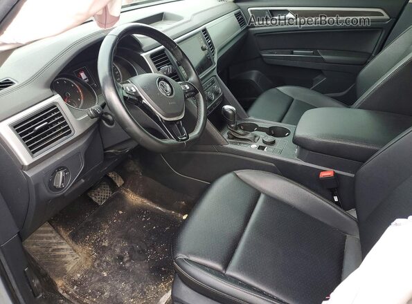 1V2LR2CA0KC587786 2019 VOLKSWAGEN ATLAS Серебряный Вид салона спереди